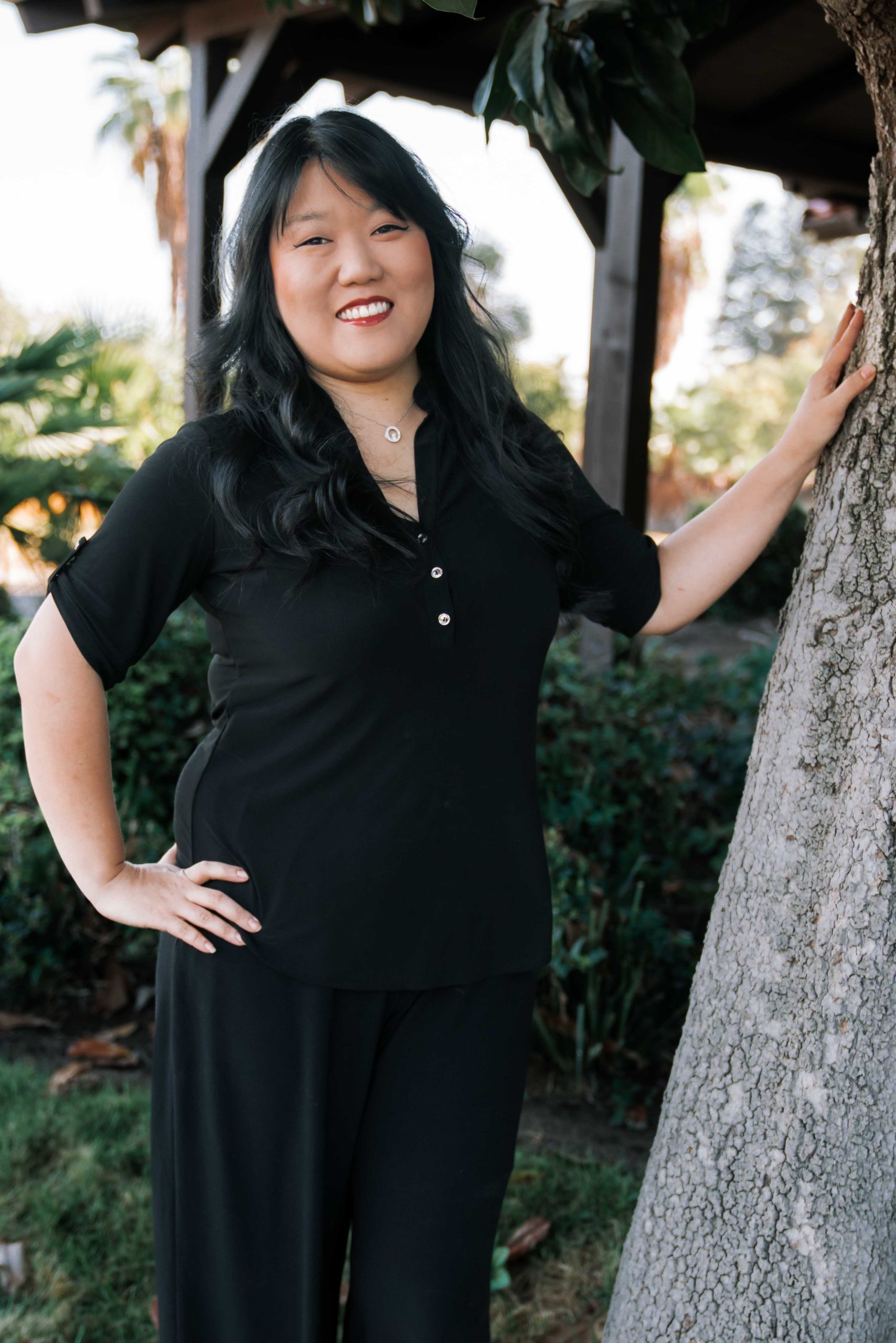 Courtney Flores- Management-min