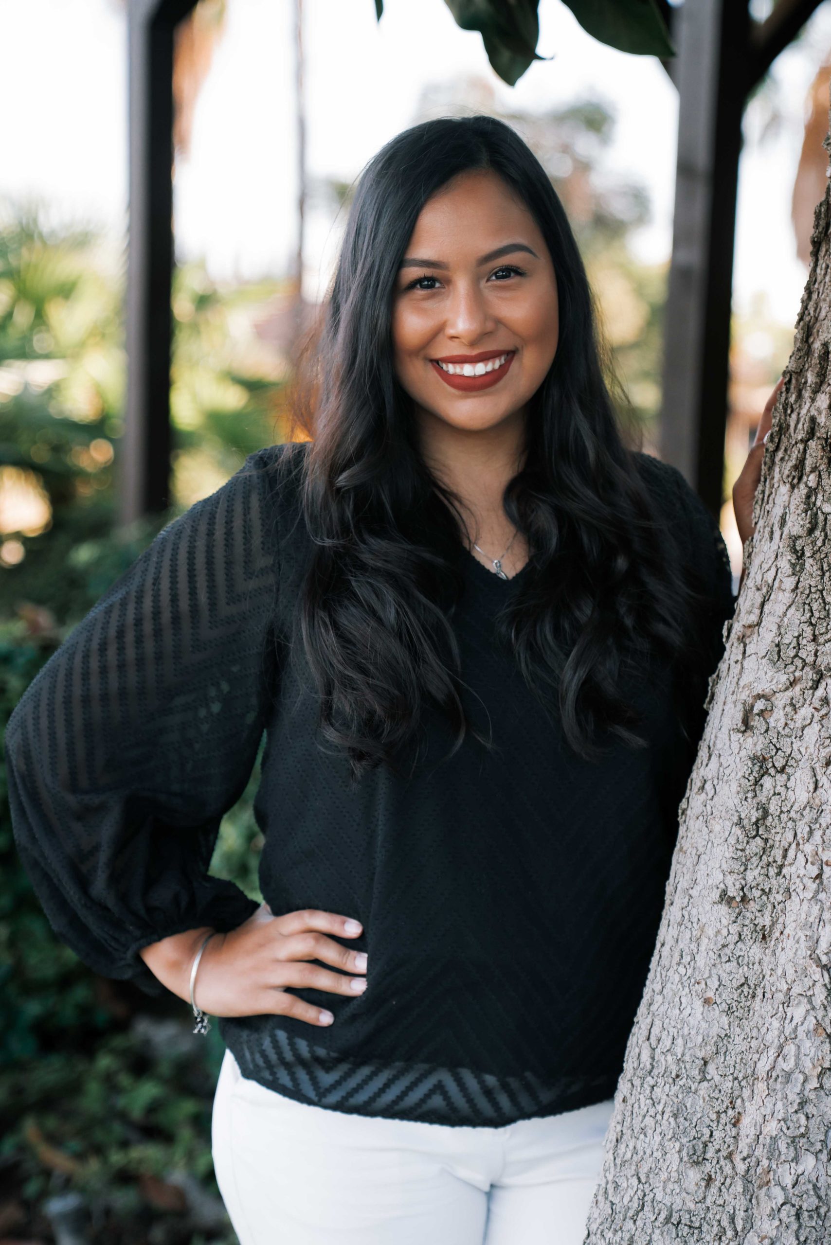 Jasmine De La Torre- Clinician-min